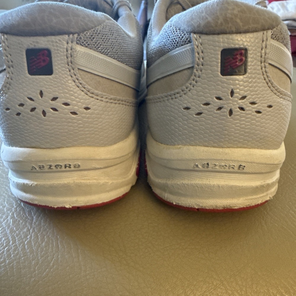 New Balance Women's 847v2 Walking Size 11 Athletic‎ Shoes Grey/Pink |WW847GR2| - Picture 13 of 15